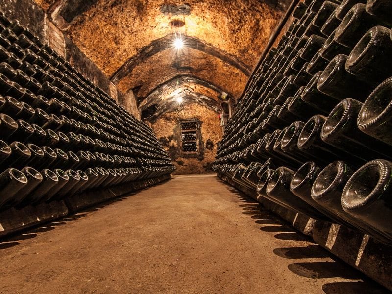 How To Store Red Wine At The Optimum Temperature Range Lovetoknow